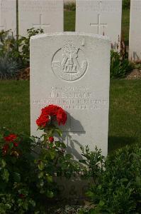 Tincourt New British Cemetery - Teasdale, J