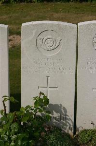 Tincourt New British Cemetery - Terrey, H G