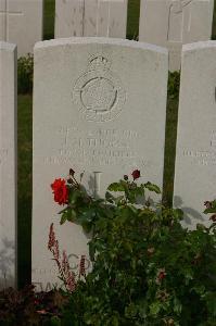 Tincourt New British Cemetery - Thomas, James Henry (Harry)