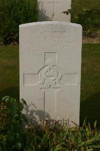 Tincourt New British Cemetery - Thomas, W