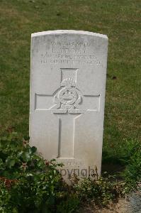 Tincourt New British Cemetery - Tivney, Ernest
