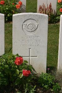 Tincourt New British Cemetery - Townson, F R