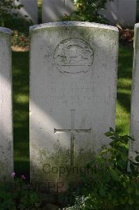Tincourt New British Cemetery - Tyers, H P