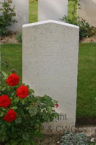 Tincourt New British Cemetery - Veller, 
