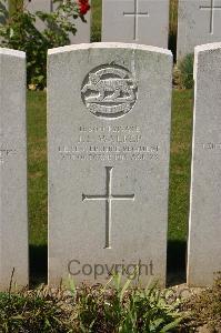Tincourt New British Cemetery - Walker, John Leonard