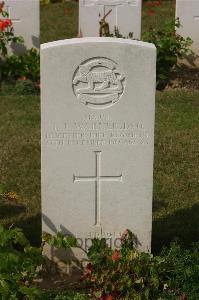 Tincourt New British Cemetery - Warner, Thomas Lovell