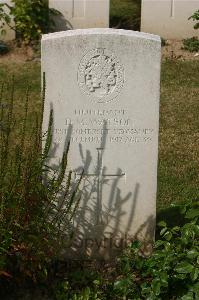 Tincourt New British Cemetery - Watson, Dominic MacAulay