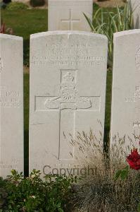Tincourt New British Cemetery - Willison, M