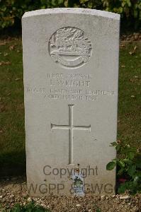 Tincourt New British Cemetery - Wright, I