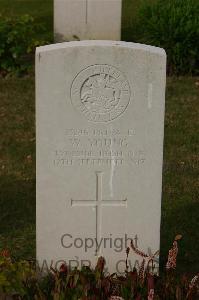 Tincourt New British Cemetery - Young, W
