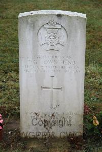 Forges-Les-Eaux Communal Cemetery - Townshend, Peter Gordon