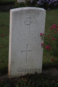 Cambrin Military Cemetery - White, William Harold