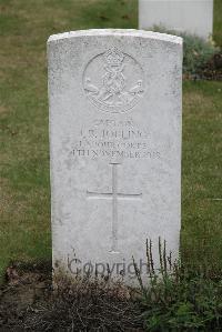 Awoingt British Cemetery - Jobling, J B
