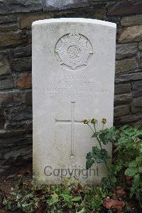 Chapelle British Cemetery Holnon - Bassett, Geoffrey Edward