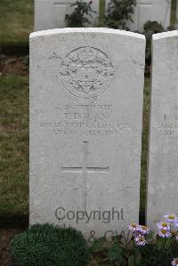 Guizancourt Farm Cemetery Gouy - Dolan, T