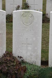Guizancourt Farm Cemetery Gouy - Nepean, Evan Cecil