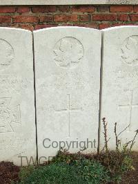 Hangard Wood British Cemetery - Wilson, J
