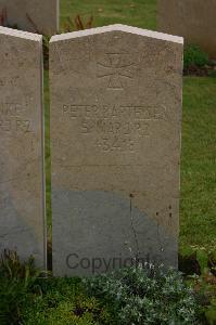 Fins New British Cemetery&#44; Sorel-Le-Grand - Bartelsen, Peter