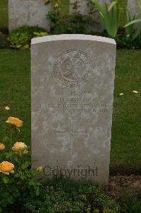 Fins New British Cemetery&#44; Sorel-Le-Grand - Blight, J