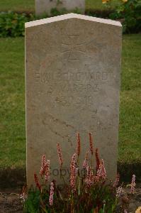 Fins New British Cemetery&#44; Sorel-Le-Grand - Borgwardt, Emil