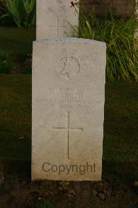 Fins New British Cemetery&#44; Sorel-Le-Grand - Boyd, W