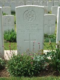 Albert Communal Cemetery Extension - Applin, H J
