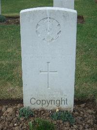 Albert Communal Cemetery Extension - MacKay, Alexander Kinnison