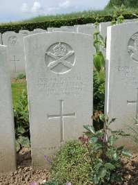 Bagneux British Cemetery Gezaincourt - Allen, Wilfred
