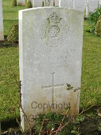 Bagneux British Cemetery Gezaincourt - Edmunds, William