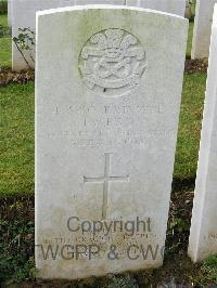 Bagneux British Cemetery Gezaincourt - Empson, Sidney