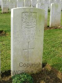 Bagneux British Cemetery Gezaincourt - Homer, Frank