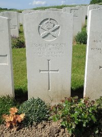 Bagneux British Cemetery Gezaincourt - Jones, O H