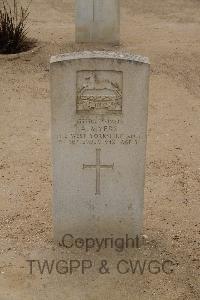 El Alamein War Cemetery - Myers, Arthur