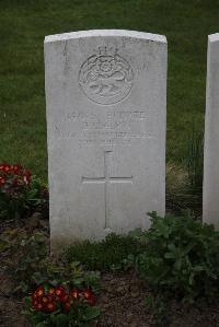 Nine Elms British Cemetery - Alpin, John Charles