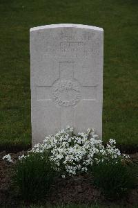 Nine Elms British Cemetery - Batten, Leslie Clapham
