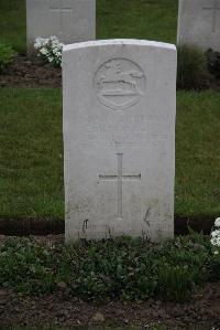 Nine Elms British Cemetery - Blundell, E H