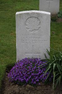 Nine Elms British Cemetery - Canning, L V