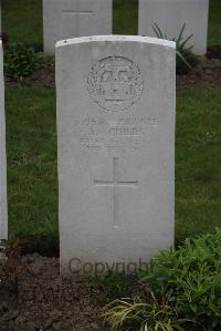 Nine Elms British Cemetery - Childs, A