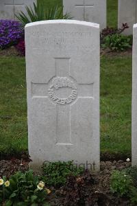 Nine Elms British Cemetery - Coutts, Wyman