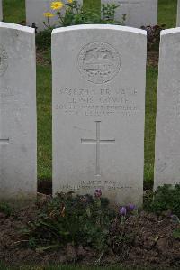 Nine Elms British Cemetery - Cowie, Lewis