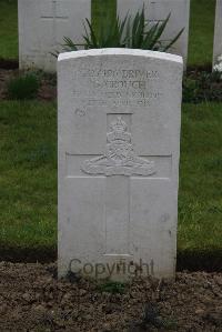 Nine Elms British Cemetery - Crouch, George
