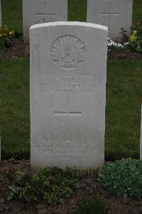 Nine Elms British Cemetery - Davidson, George