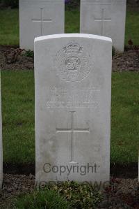 Nine Elms British Cemetery - Davis, George Thomas