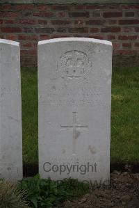 Nine Elms British Cemetery - Devereux, Bertie William