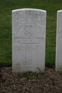 Nine Elms British Cemetery - Dunn, William Taylor