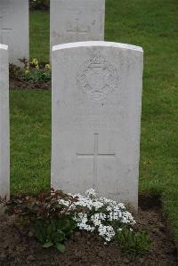 Nine Elms British Cemetery - Elliott, C E