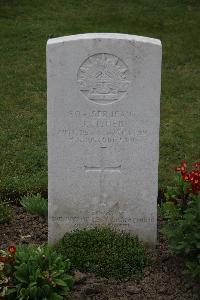 Nine Elms British Cemetery - Fisher, James