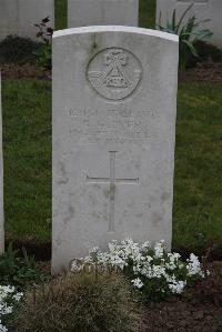 Nine Elms British Cemetery - Glover, George