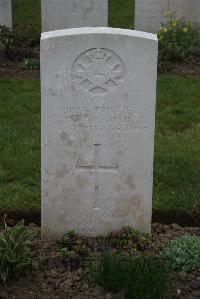 Nine Elms British Cemetery - Hickman, Horace James