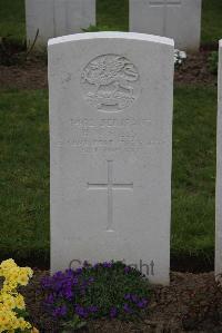 Nine Elms British Cemetery - Hills, H W